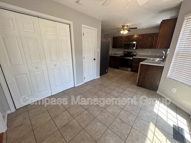 Building Photo - 5812 San Cristebal Ln