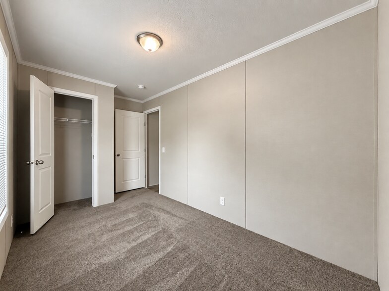 Building Photo - 12448 St Michel Ave
