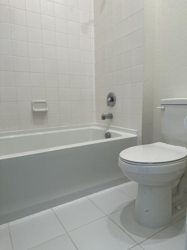 Building Photo - Modern 4-Bed Ranch in Erie with 13-Ft Ceil...