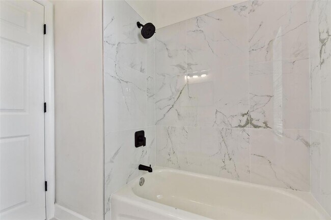 Building Photo - 13792 Long Lake Ln