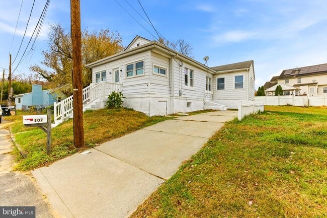 Building Photo - 107 River Rd Dr