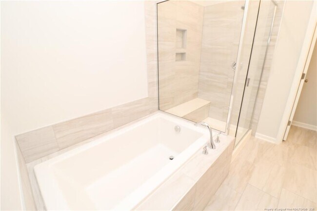 Building Photo - 3131 Cathedral Comb Dr