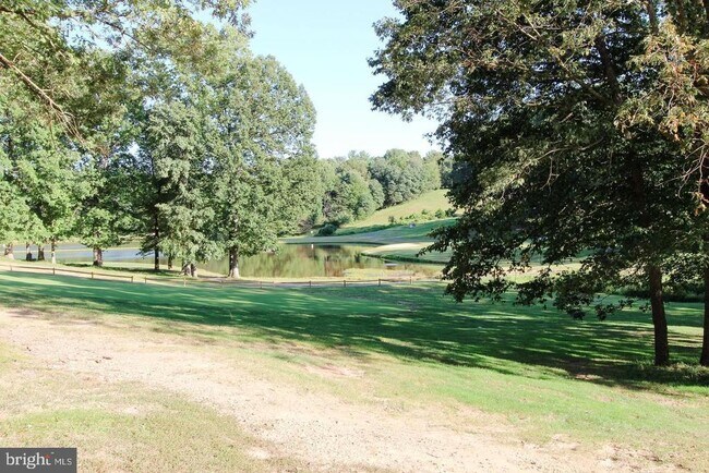 Building Photo - 3916 Penderview Dr