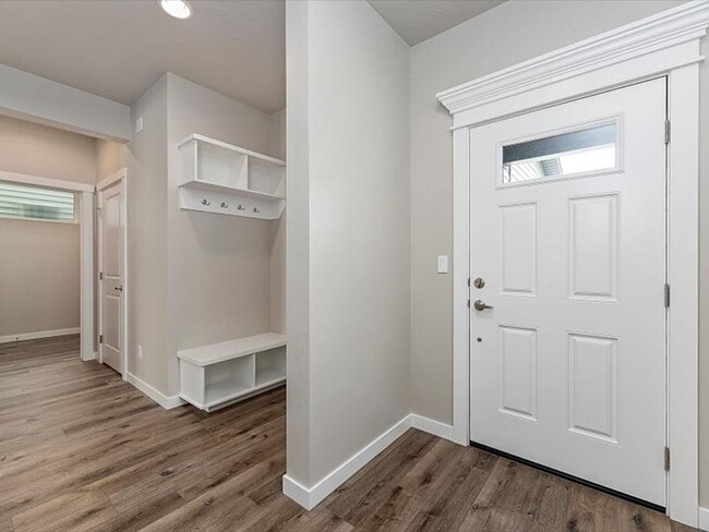 Building Photo - Must See!  Ready to move in! 4 bedroom, 2 bath home available in Verado with landscaping Included!