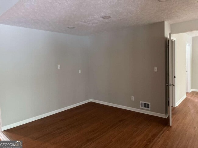 Building Photo - 1516 Chase Ct