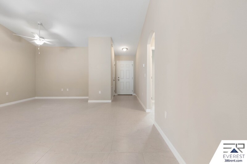 Building Photo - 16 Squanto Pl