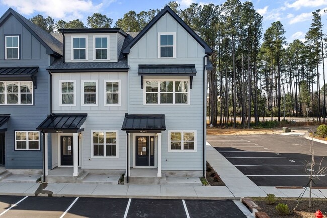 Building Photo - **OFFERING WAIVED APPLICATION FEES & $200 ...