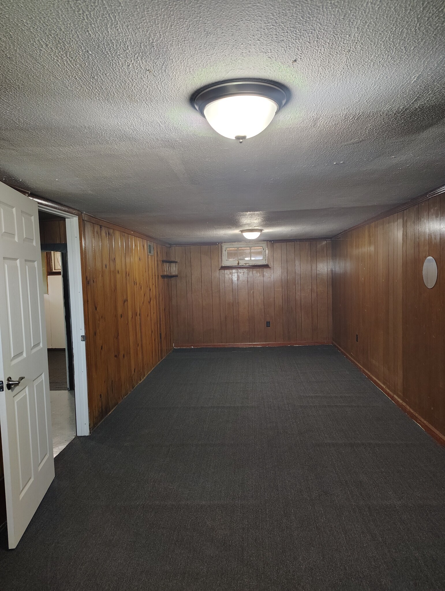 Building Photo - 4401 Queens Ave