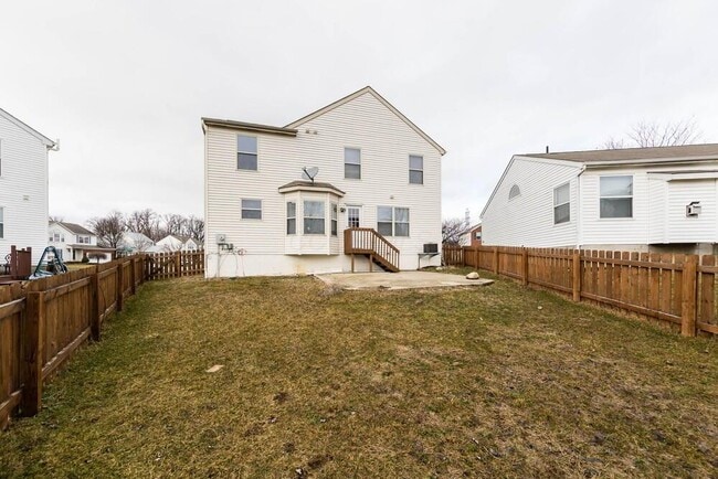 Building Photo - 5609 Blandon