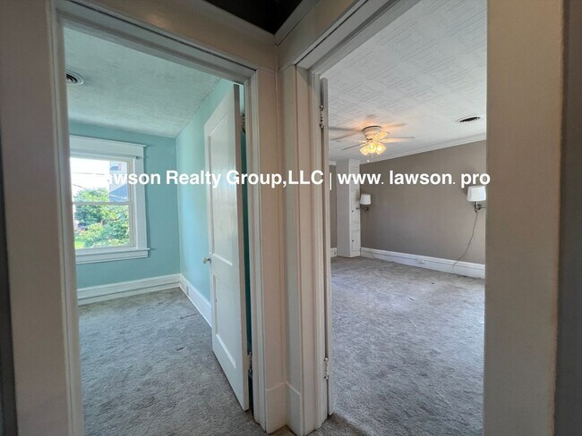 Building Photo - Charming Grandin Court House with Detached Garage and In Law Suite