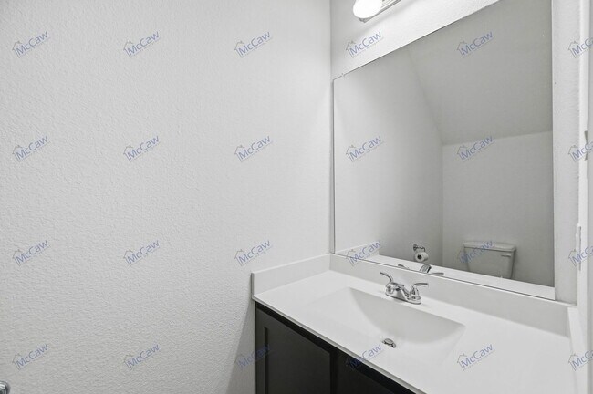 Building Photo - 402 Wrangler Ln