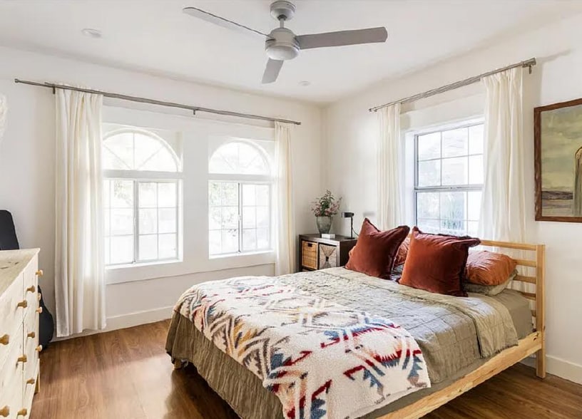 Bedroom 1 - 3538 London St