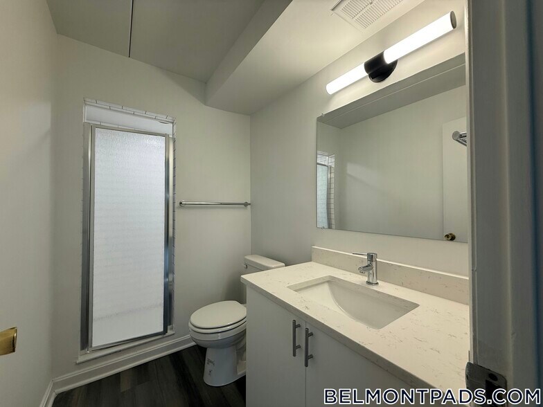 Building Photo - 55 Hill Rd