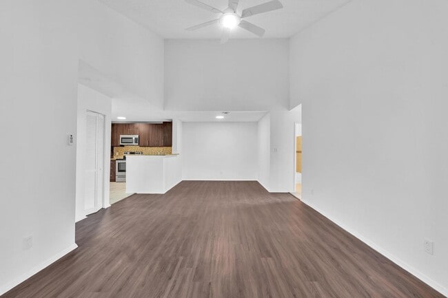 Building Photo - Beautiful 3 bedroom 2 bath condo in Coral Springs