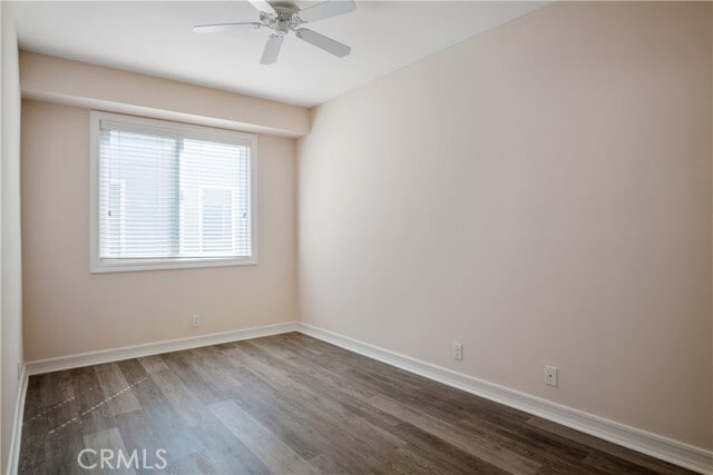 Building Photo - 5562 W 190th St