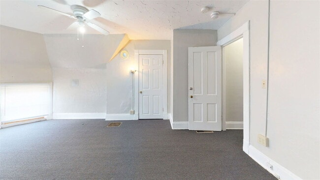 Building Photo - 2357.50 N High St