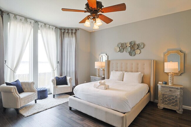 Building Photo - 4710 Scenic Dr