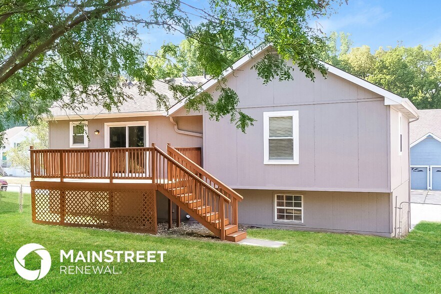 Building Photo - 118 NE 109th St