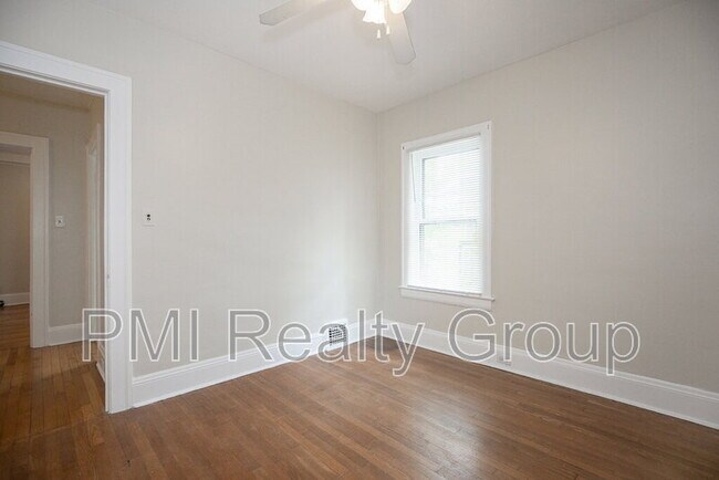 Building Photo - 2129 Coventry Rd