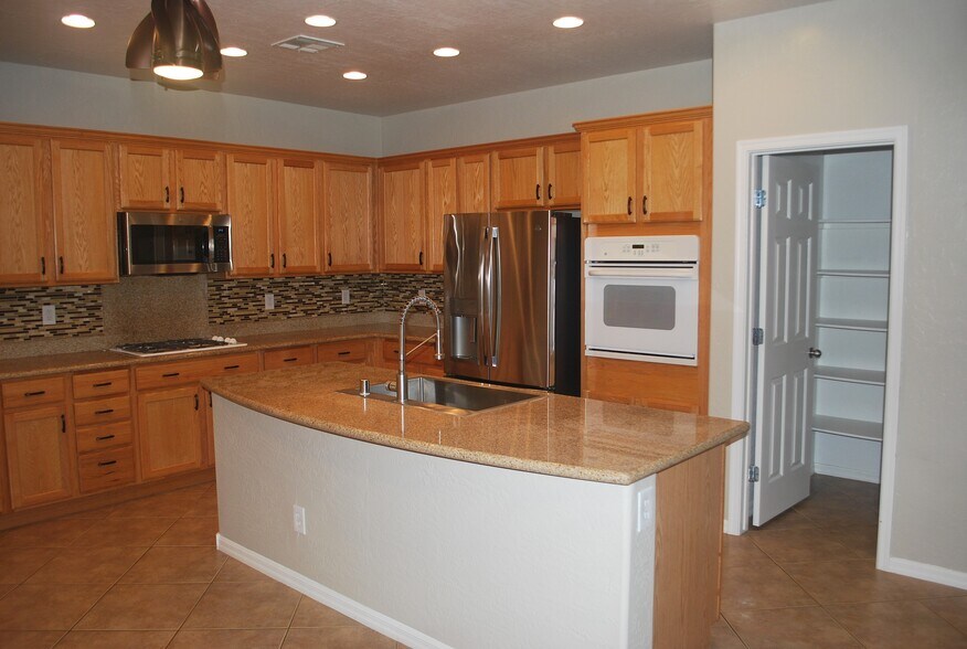 Building Photo - 6809 Palmetto Pines Ct