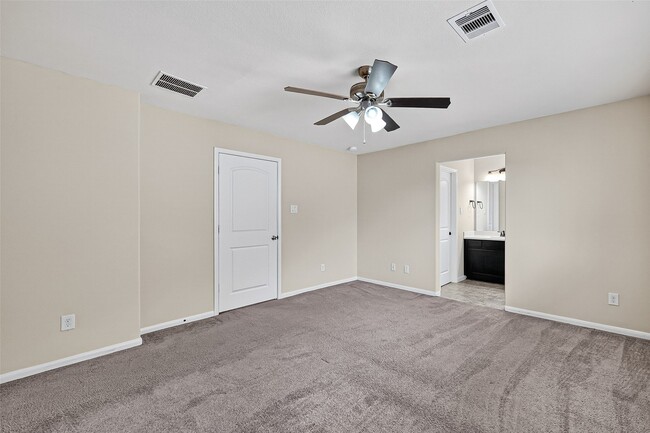 Building Photo - 2931 Oakdale Landing Ct