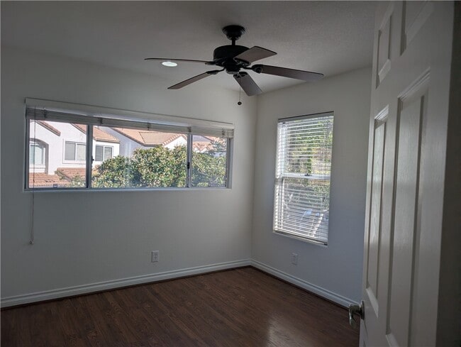 Building Photo - 2110 Almeria St