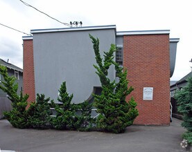 Building Photo - First & Aloha Apartments