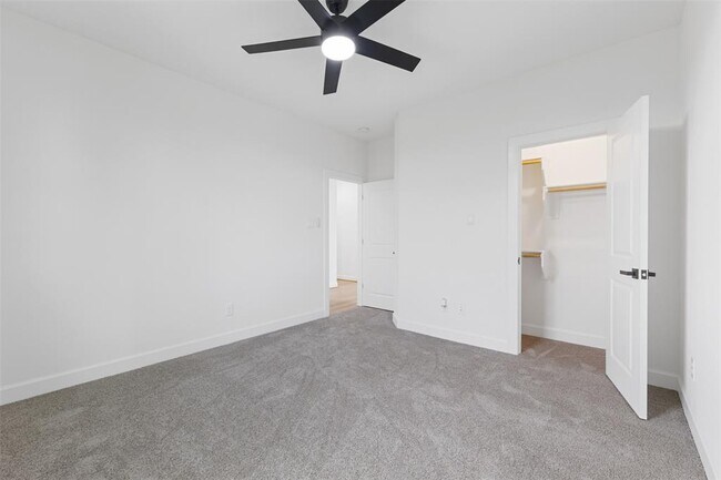 Building Photo - 3613 Gano St