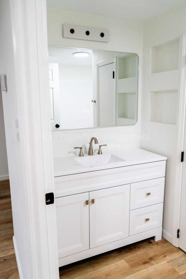 Building Photo - 3715 Sisk Rd NW