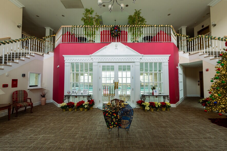 Building Photo - 763 Spring Lake Dr