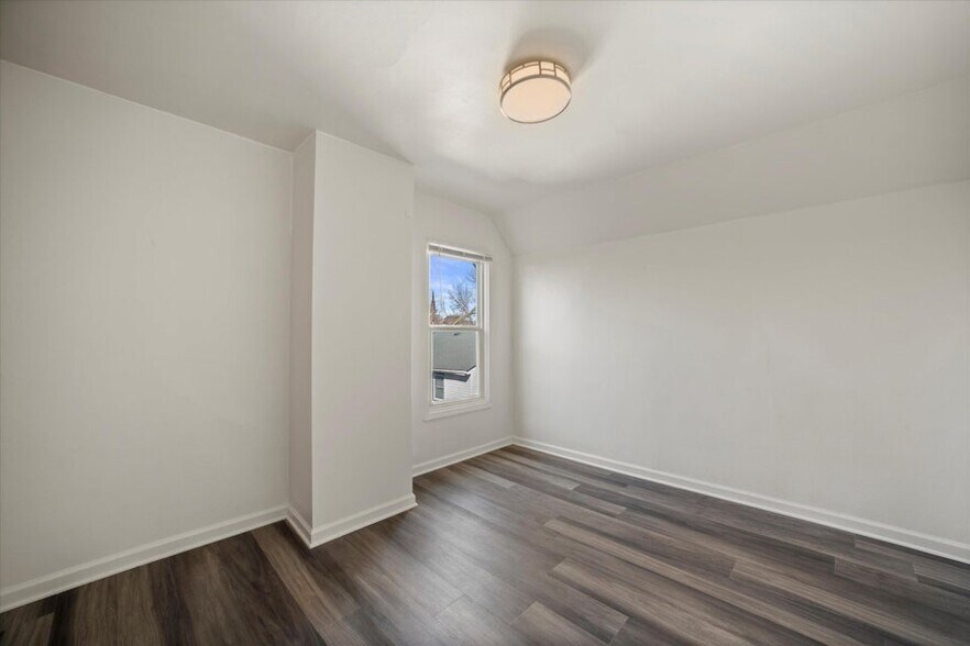 Building Photo - 138 Carroll St