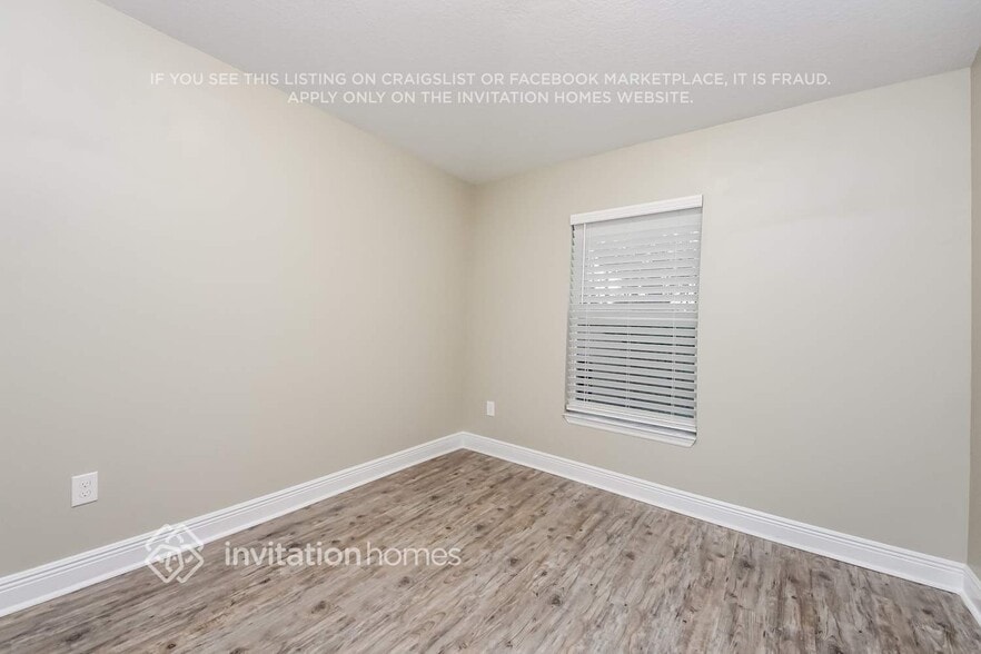 Building Photo - 1297 Alaqua Way