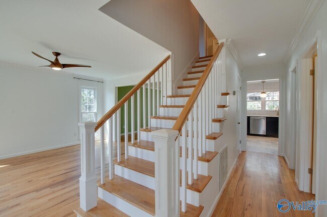 Building Photo - 501 Brenda Dr