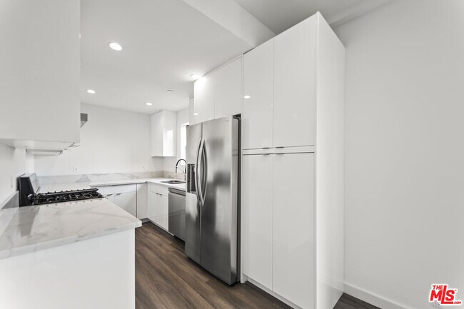 Building Photo - 1254 9th St