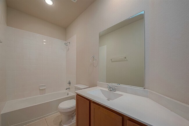 Building Photo - 4435 Painted Bunting Ln
