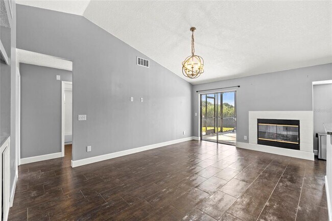 Building Photo - 9508 Pine Terrace Ct