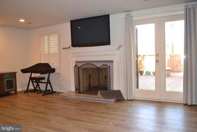 Building Photo - 7407 Crestberry Ln