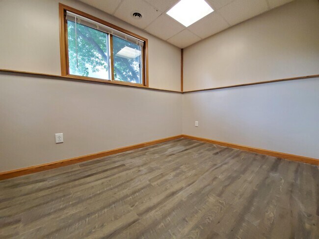 Building Photo - 3828 9th Ave SW