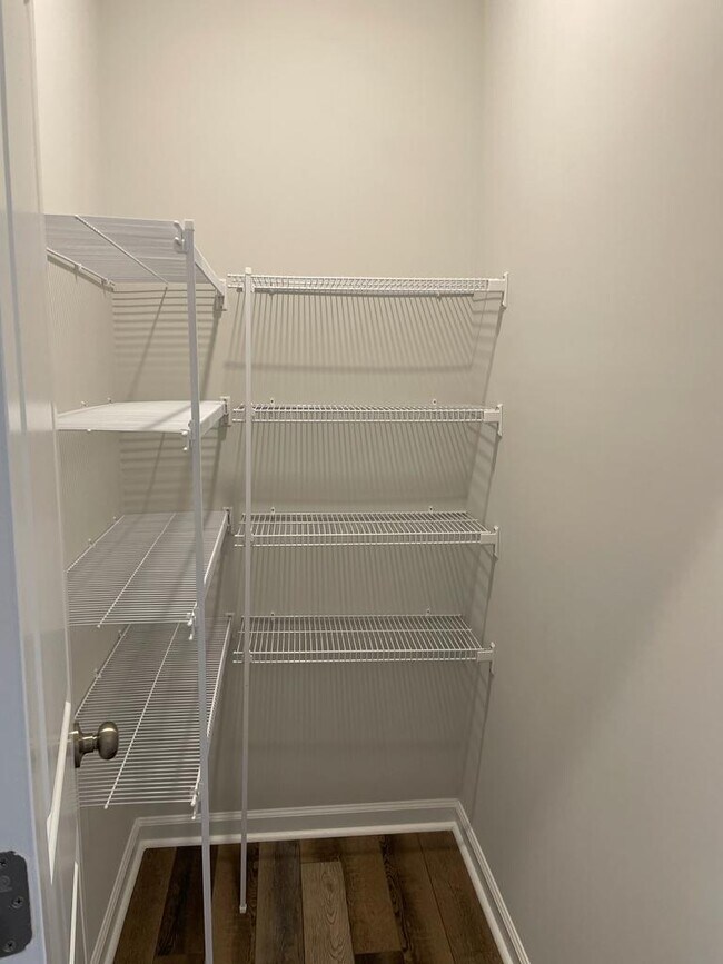 Building Photo - 5019 Arkose Dr