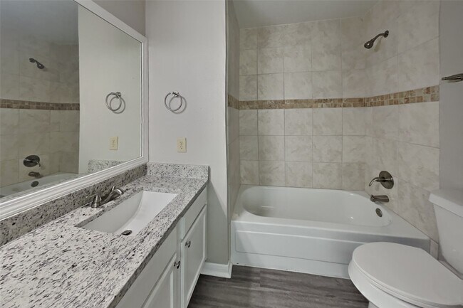 Building Photo - 9214 Palm Shores Dr