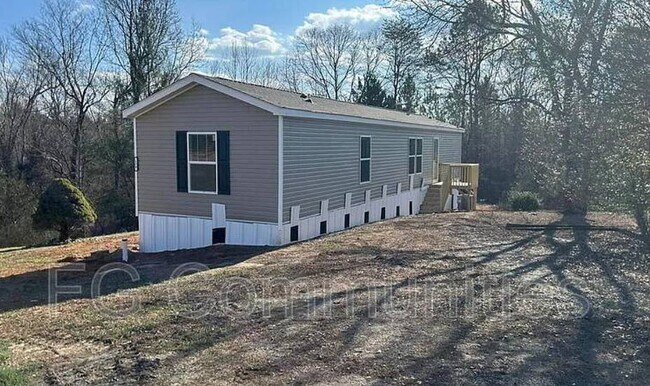 Building Photo - 168 Sides Meadow Dr