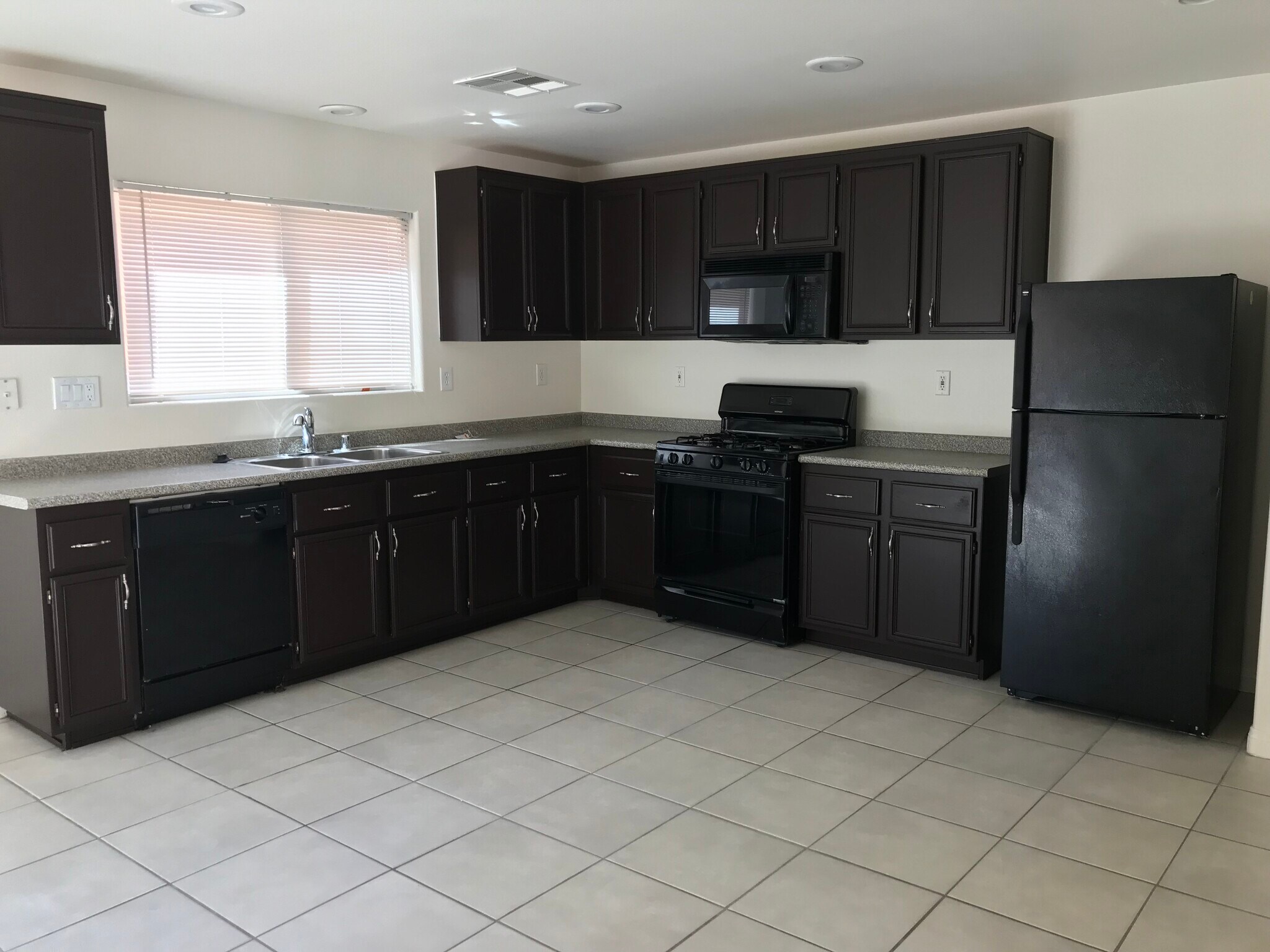 Building Photo - 8303 Black Opal St