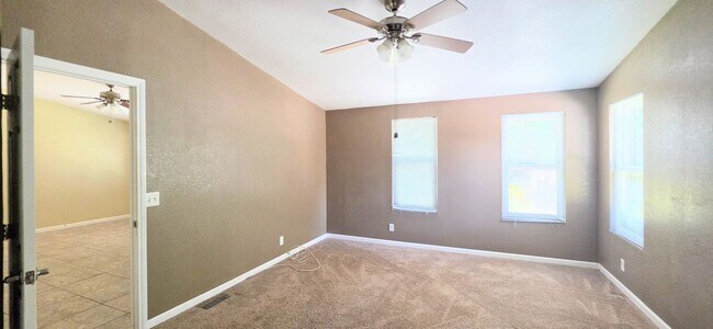 Building Photo - 4bed 2bath 3 car garage and Rv Boat Parking- Gorgeous Single Story House