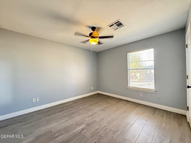 Building Photo - 12309 Tierra Inca Dr