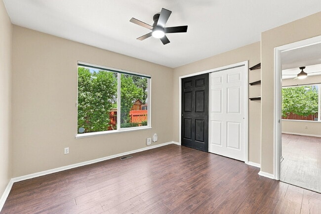 Building Photo - $2,845.95, 6-bed, 3.5-bath located in Colorado Springs with a fenced backyard.