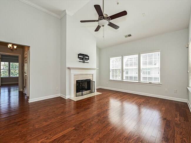 Building Photo - Stylish Condo Living with Open Concept, Garage & Outdoor Space