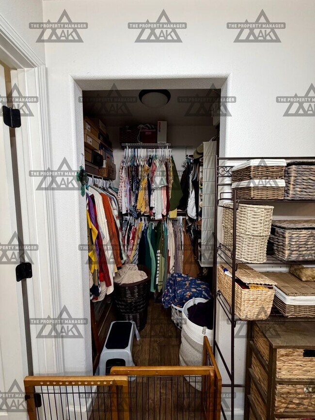 Building Photo - 3BR Home in North Pole | Fenced Yard/Pet Friendly + Garage | Available June 15