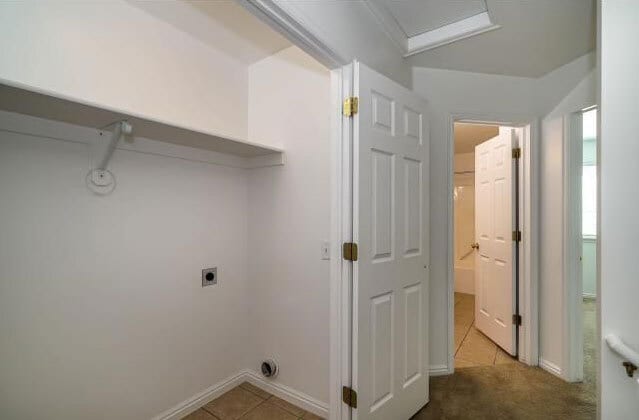 Building Photo - 88 250 N