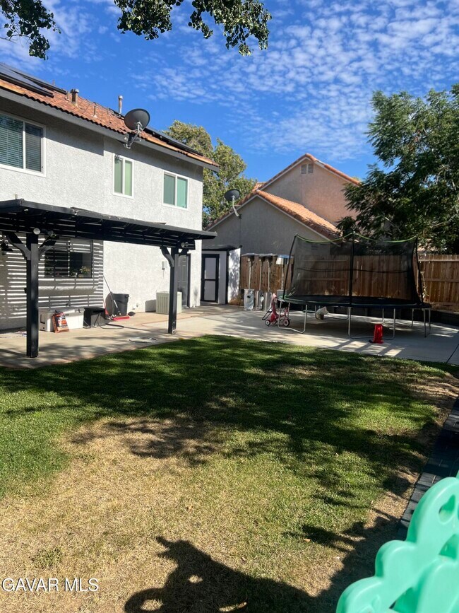 Building Photo - 39357 Landmark Ct