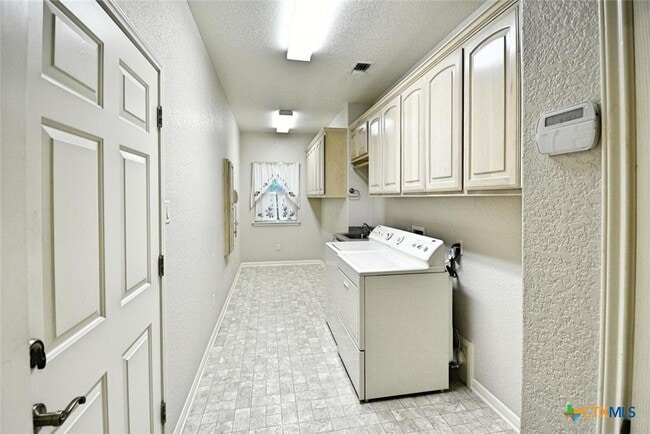 Building Photo - 2725 Diamond Trail